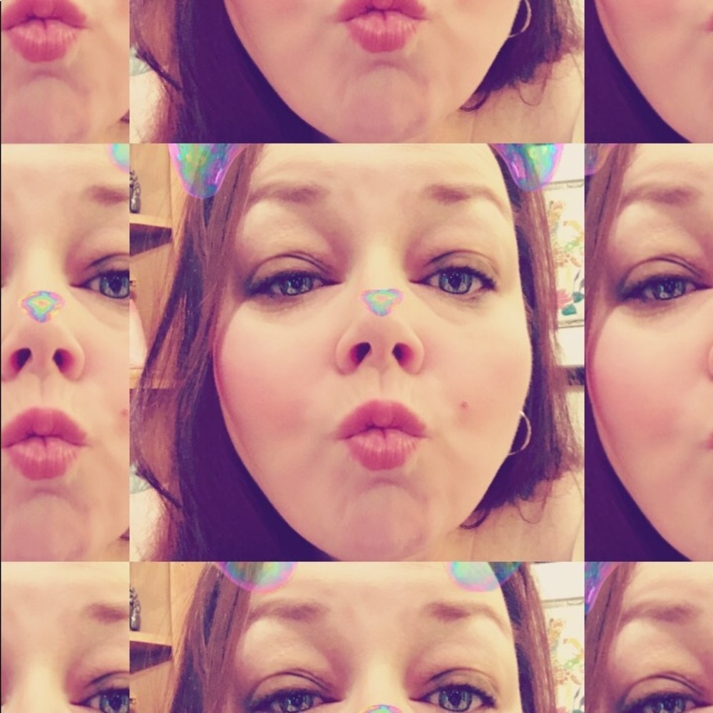 Meet your Posher, Karey
